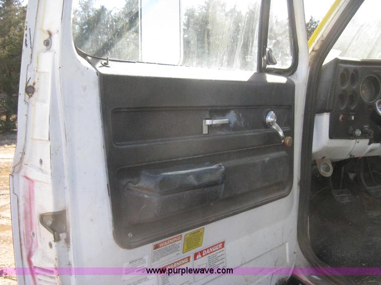 image for item I5695 1973 GMC dump body truck