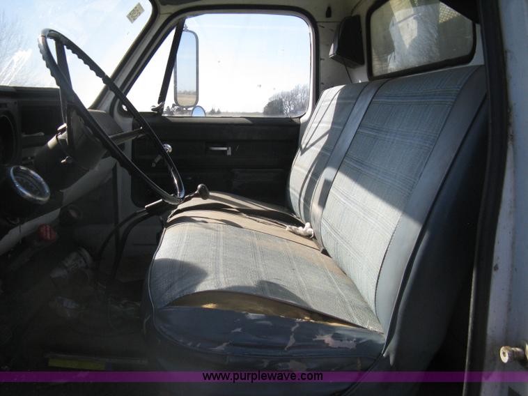 image for item I5695 1973 GMC dump body truck