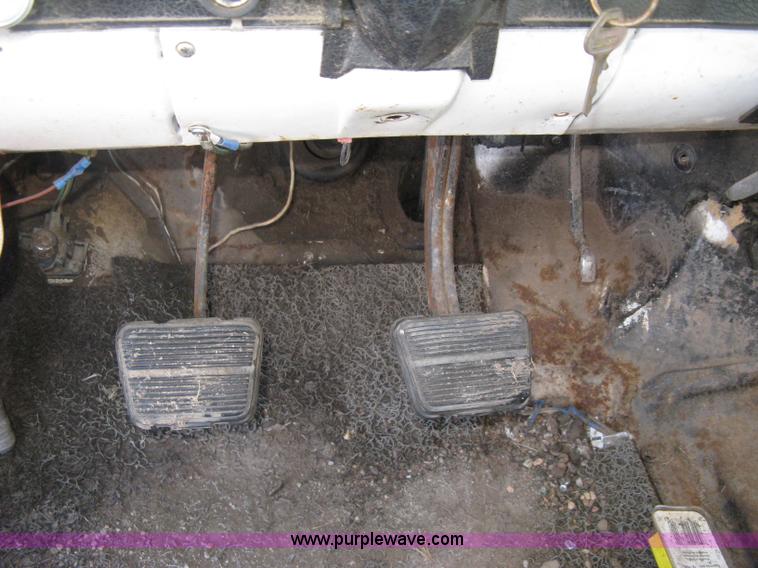 image for item I5695 1973 GMC dump body truck