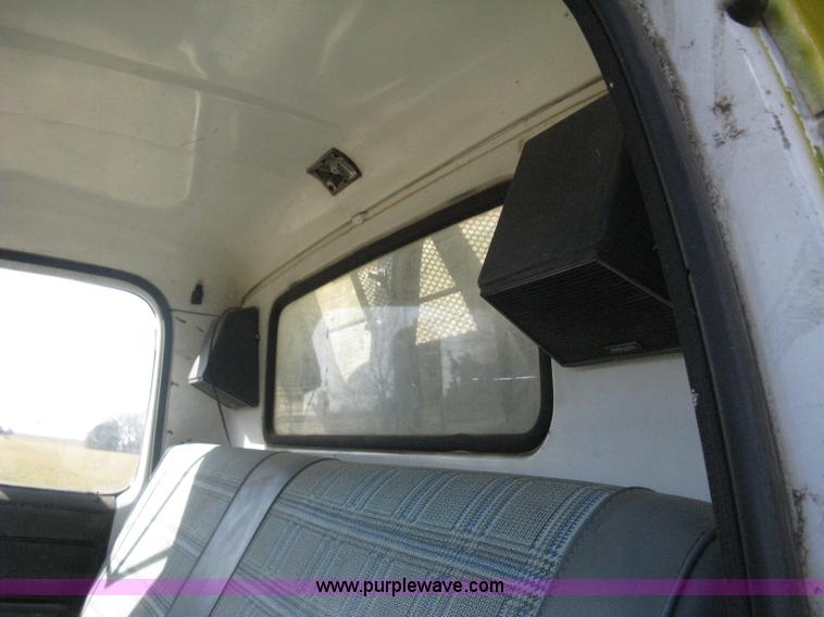 image for item I5695 1973 GMC dump body truck