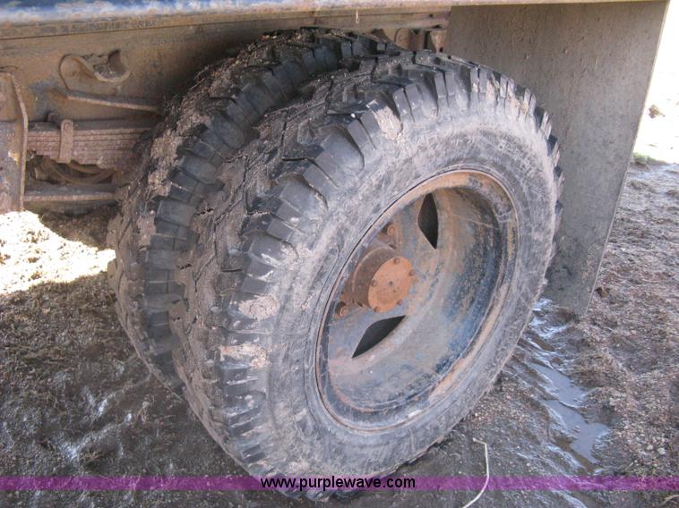 image for item I5695 1973 GMC dump body truck