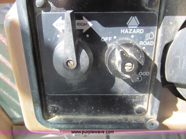 image for item I7216 Allis Chalmers 8070 MFWD tractor