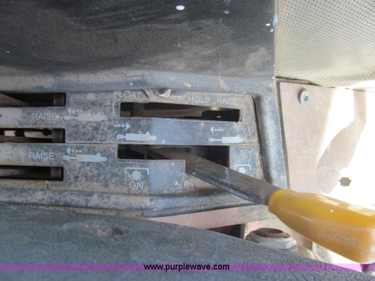 image for item I7216 Allis Chalmers 8070 MFWD tractor