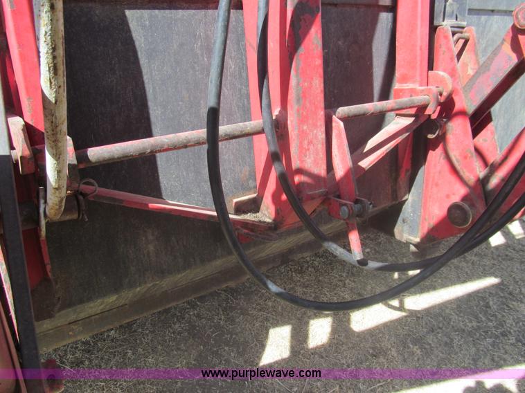 image for item I7216 Allis Chalmers 8070 MFWD tractor