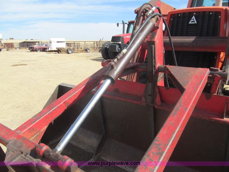 image for item I7216 Allis Chalmers 8070 MFWD tractor