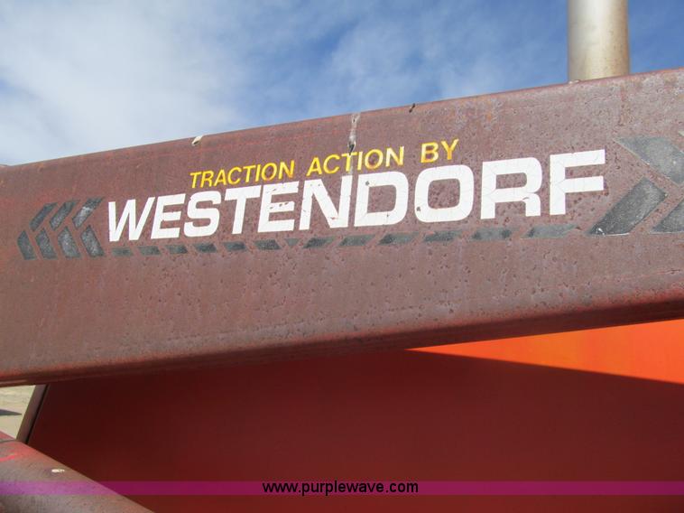 image for item I7216 Allis Chalmers 8070 MFWD tractor