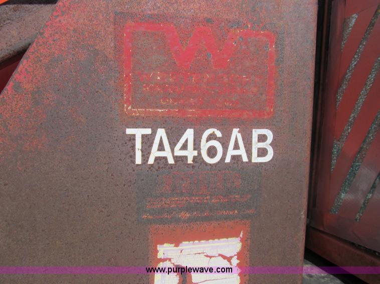 image for item I7216 Allis Chalmers 8070 MFWD tractor