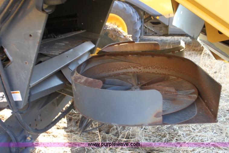 image for item I7485 2001 Lexion 470 combine