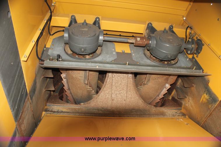 image for item I7485 2001 Lexion 470 combine