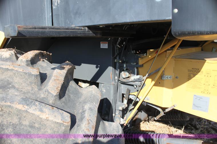 image for item I7485 2001 Lexion 470 combine