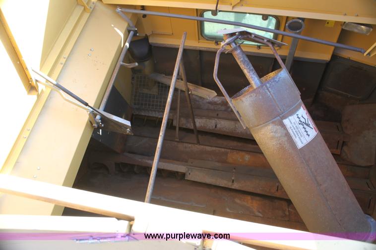 image for item I7485 2001 Lexion 470 combine