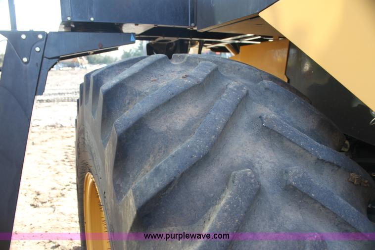 image for item I7485 2001 Lexion 470 combine