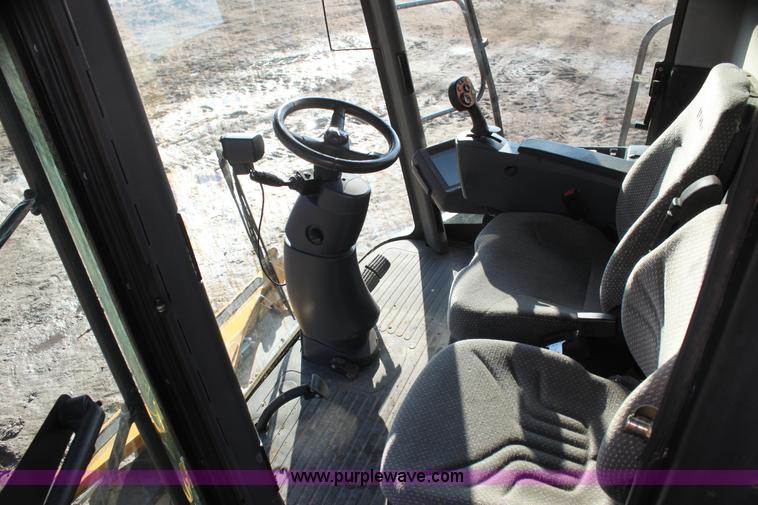 image for item I7486 2010 Lexion 580R Claas combine