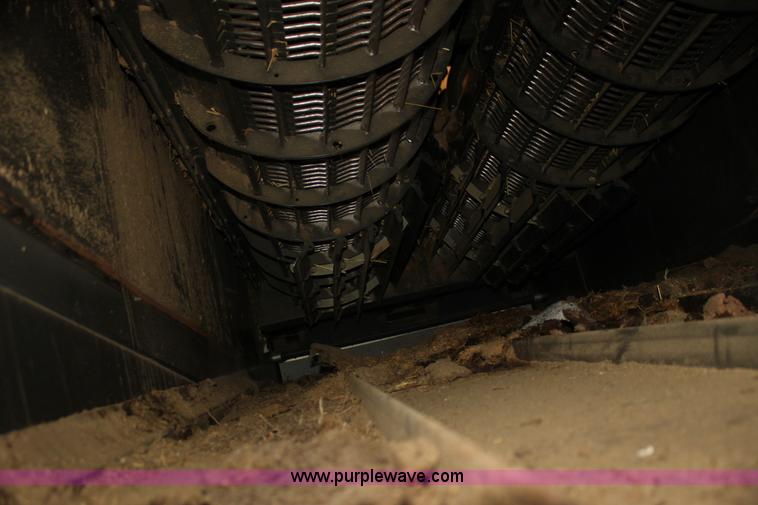 image for item I7486 2010 Lexion 580R Claas combine