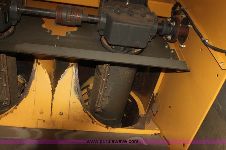 image for item I7486 2010 Lexion 580R Claas combine