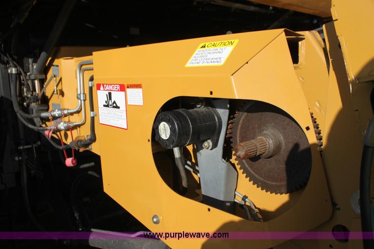 image for item I7486 2010 Lexion 580R Claas combine