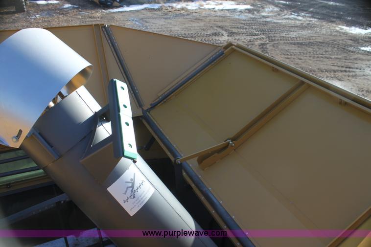 image for item I7486 2010 Lexion 580R Claas combine