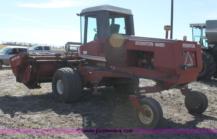image for item I7495 1982 Hesston 6650 self-propelled swather