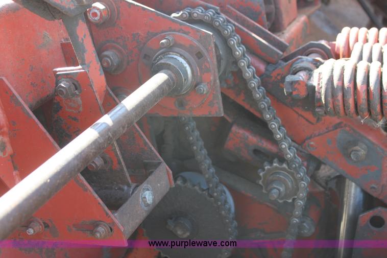 image for item I7495 1982 Hesston 6650 self-propelled swather