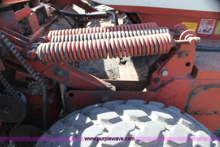 image for item I7495 1982 Hesston 6650 self-propelled swather