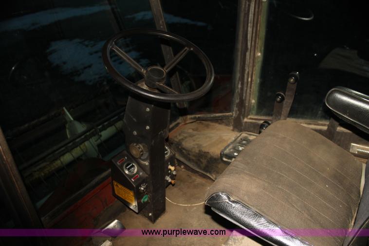 image for item I7495 1982 Hesston 6650 self-propelled swather