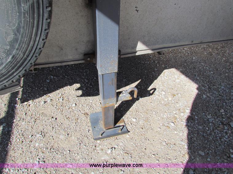 image for item I7499 2004 Southern Classic aluminum triple axle livestock trailer