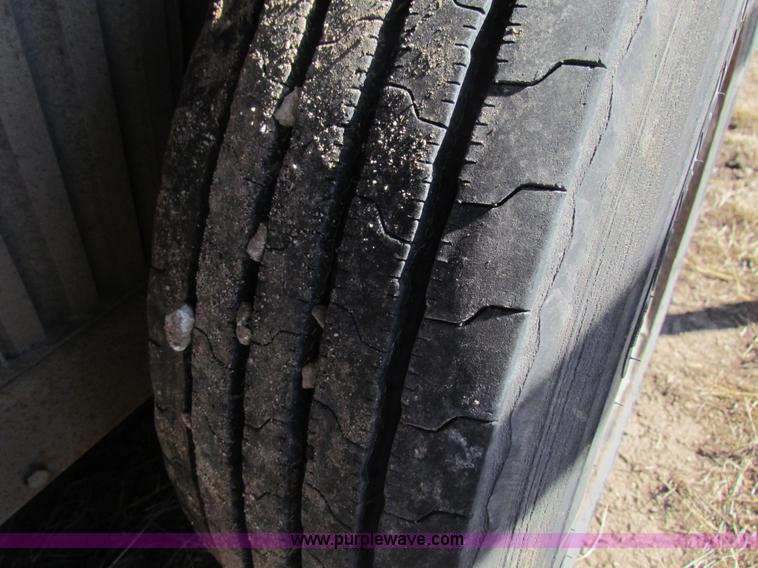 image for item I7499 2004 Southern Classic aluminum triple axle livestock trailer