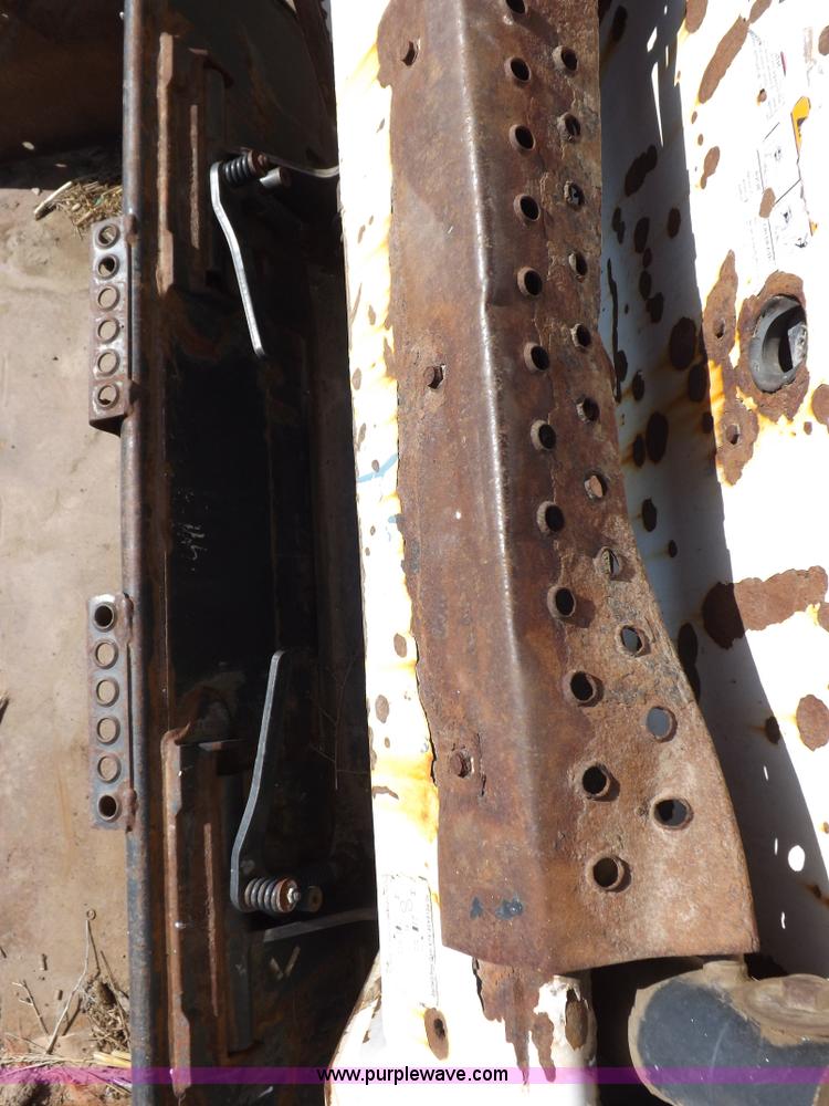 image for item I9067 2007 Bobcat S150 skid steer