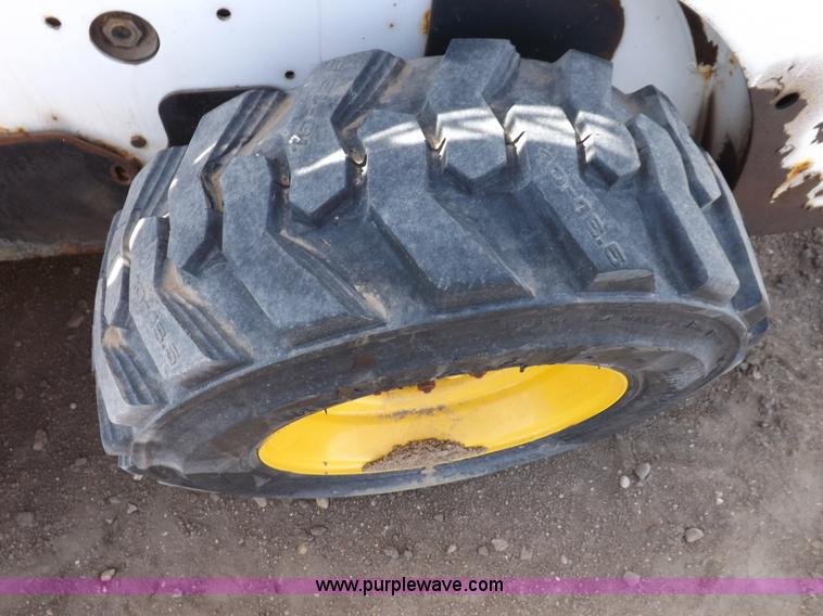 image for item I9067 2007 Bobcat S150 skid steer