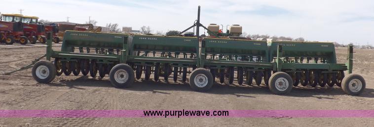 image for item I9068 John Deere 9300 planter