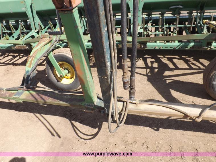 image for item I9068 John Deere 9300 planter