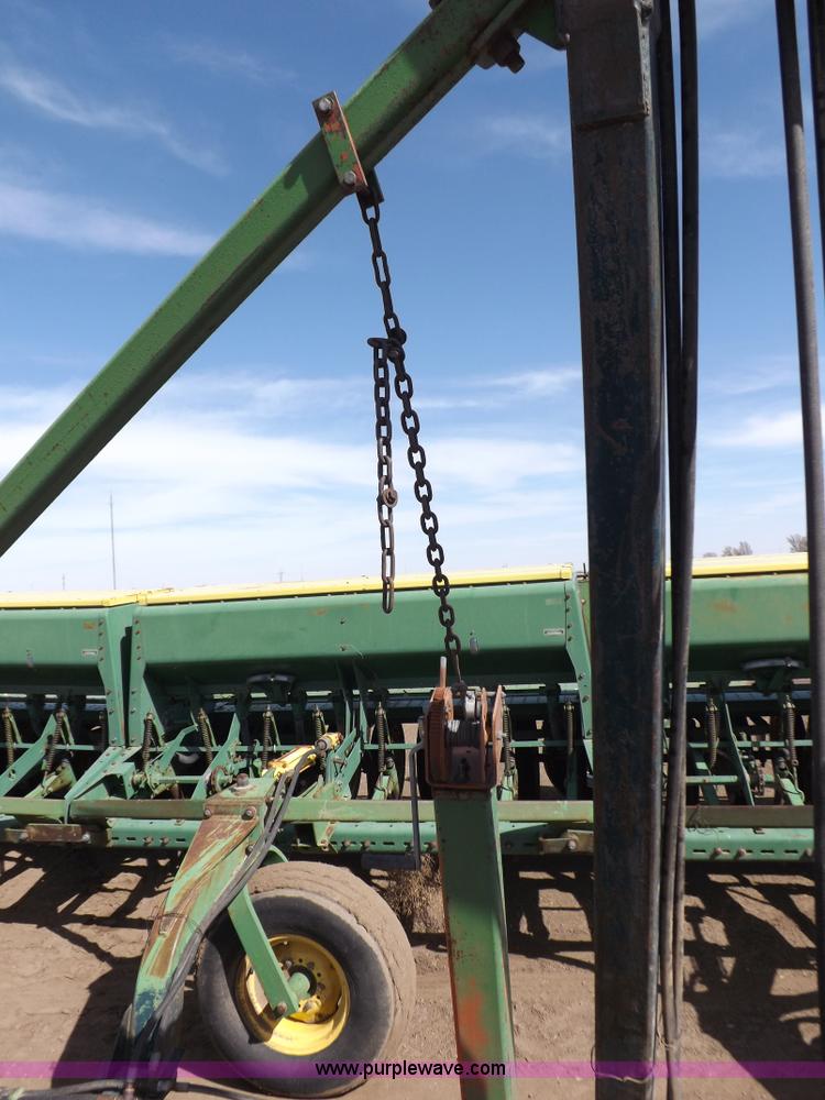 image for item I9068 John Deere 9300 planter