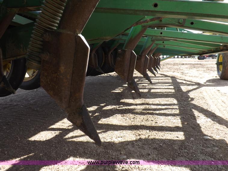 image for item I9068 John Deere 9300 planter