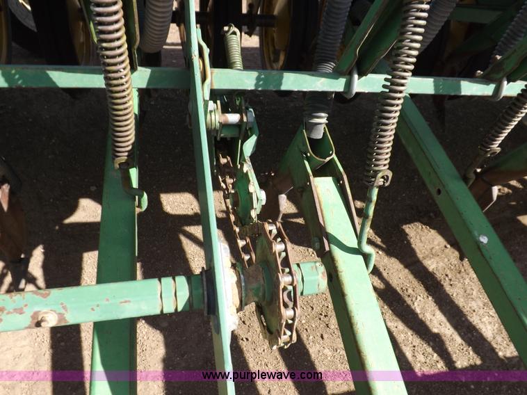image for item I9068 John Deere 9300 planter