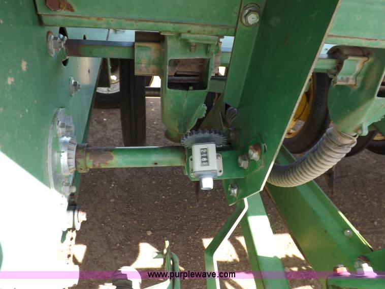image for item I9068 John Deere 9300 planter