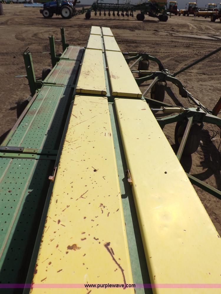 image for item I9068 John Deere 9300 planter