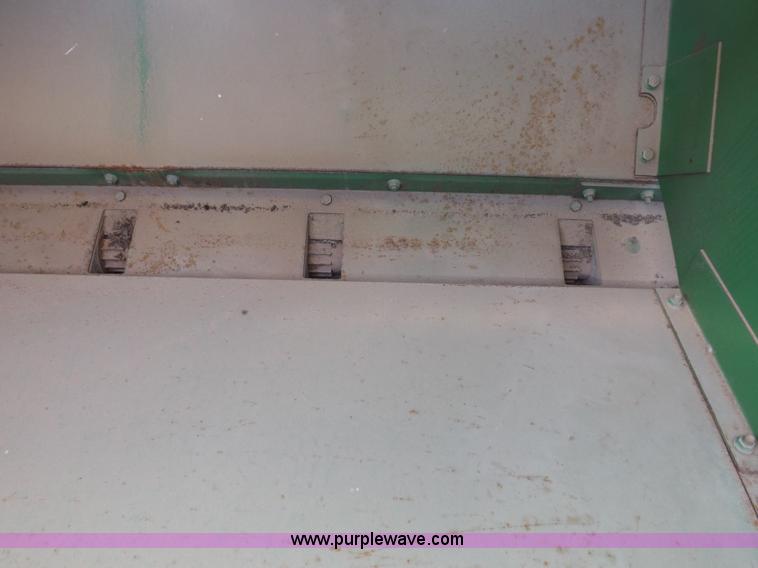 image for item I9068 John Deere 9300 planter