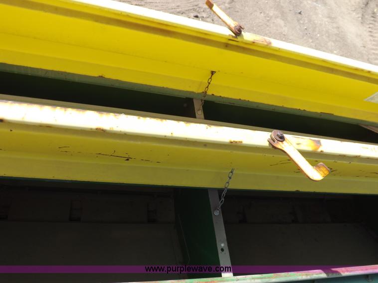 image for item I9068 John Deere 9300 planter