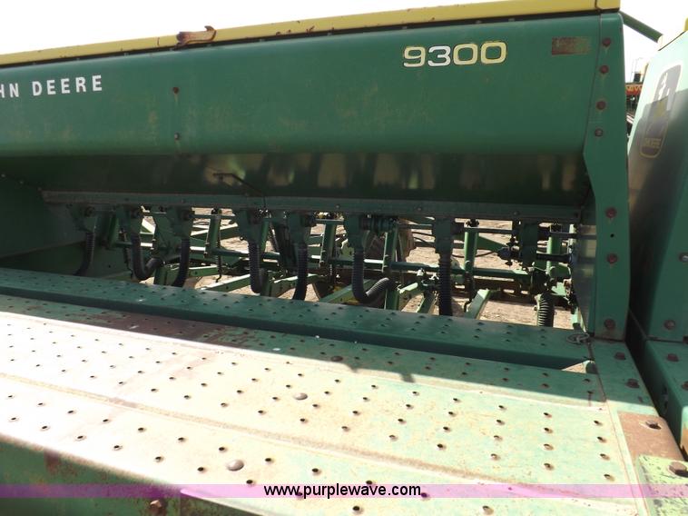 image for item I9068 John Deere 9300 planter
