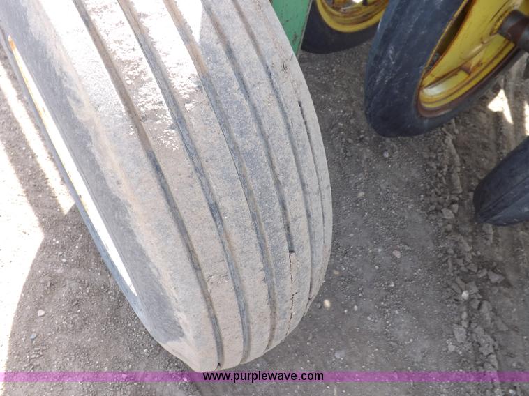 image for item I9068 John Deere 9300 planter