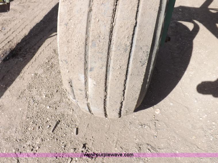 image for item I9068 John Deere 9300 planter