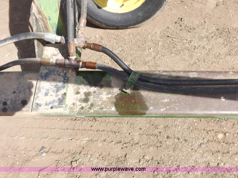 image for item I9068 John Deere 9300 planter