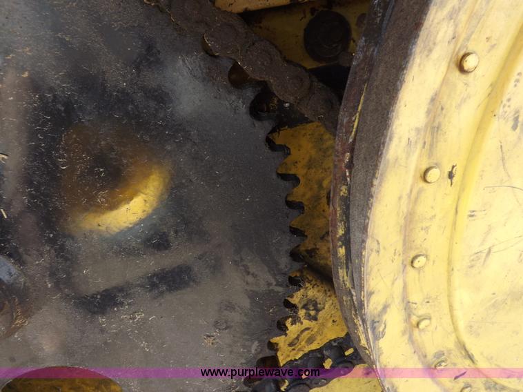 image for item I9071 New Holland 1475 mower conditioner