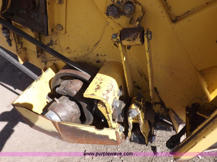 image for item I9071 New Holland 1475 mower conditioner