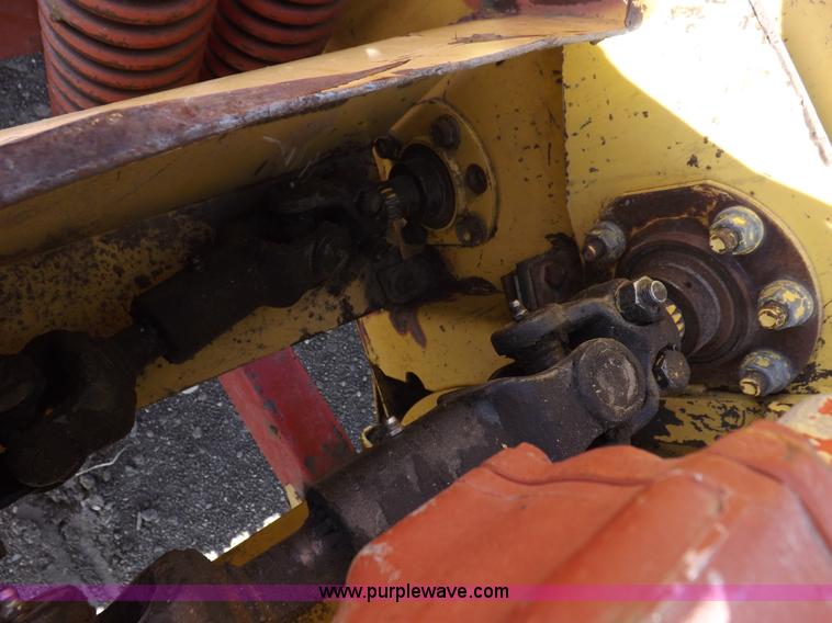 image for item I9071 New Holland 1475 mower conditioner