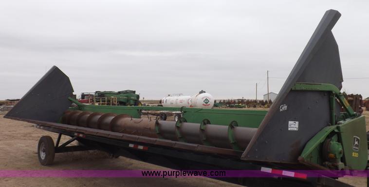 image for item I9119 1991 John Deere 930 head