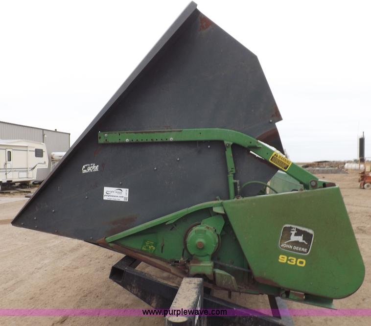 image for item I9119 1991 John Deere 930 head