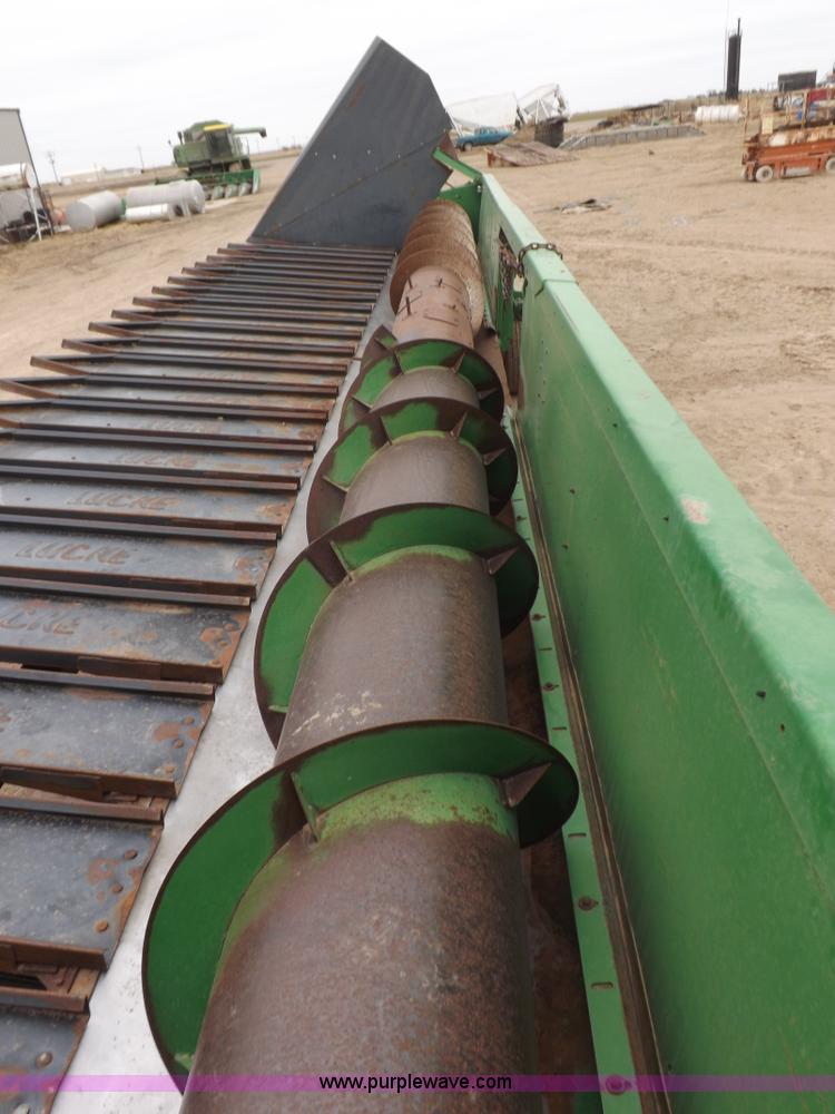 image for item I9119 1991 John Deere 930 head