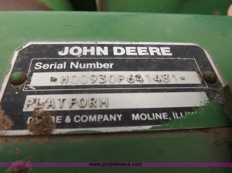 image for item I9119 1991 John Deere 930 head
