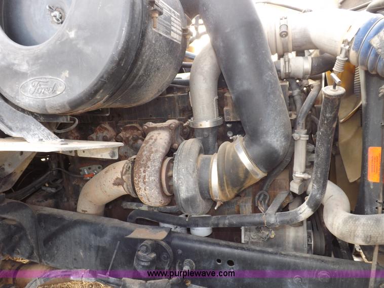 image for item I9133 1996 Ford Aeromax L9000 semi truck